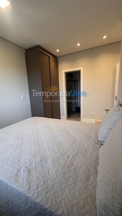 Apartment for vacation rental in Governador Celso Ramos (Praia de Palmas)