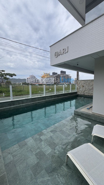 Apartment for vacation rental in Governador Celso Ramos (Praia de Palmas)