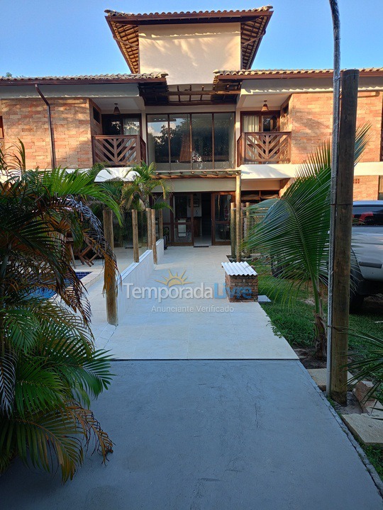 Apartamento para aluguel de temporada em Mata de São João (Praia do Forte)