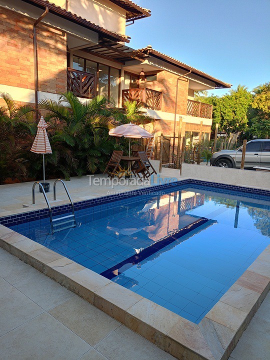 Apartamento para aluguel de temporada em Mata de São João (Praia do Forte)