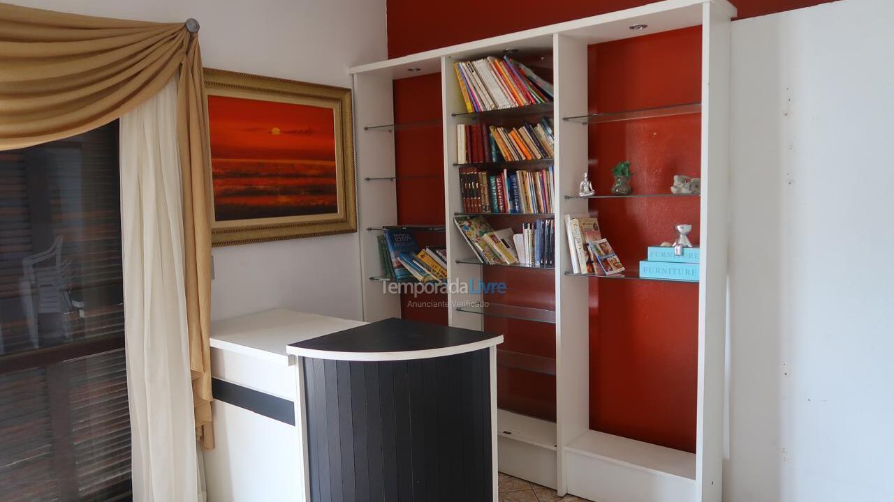 Casa para aluguel de temporada em Balneário Piçarras (Piçarras)