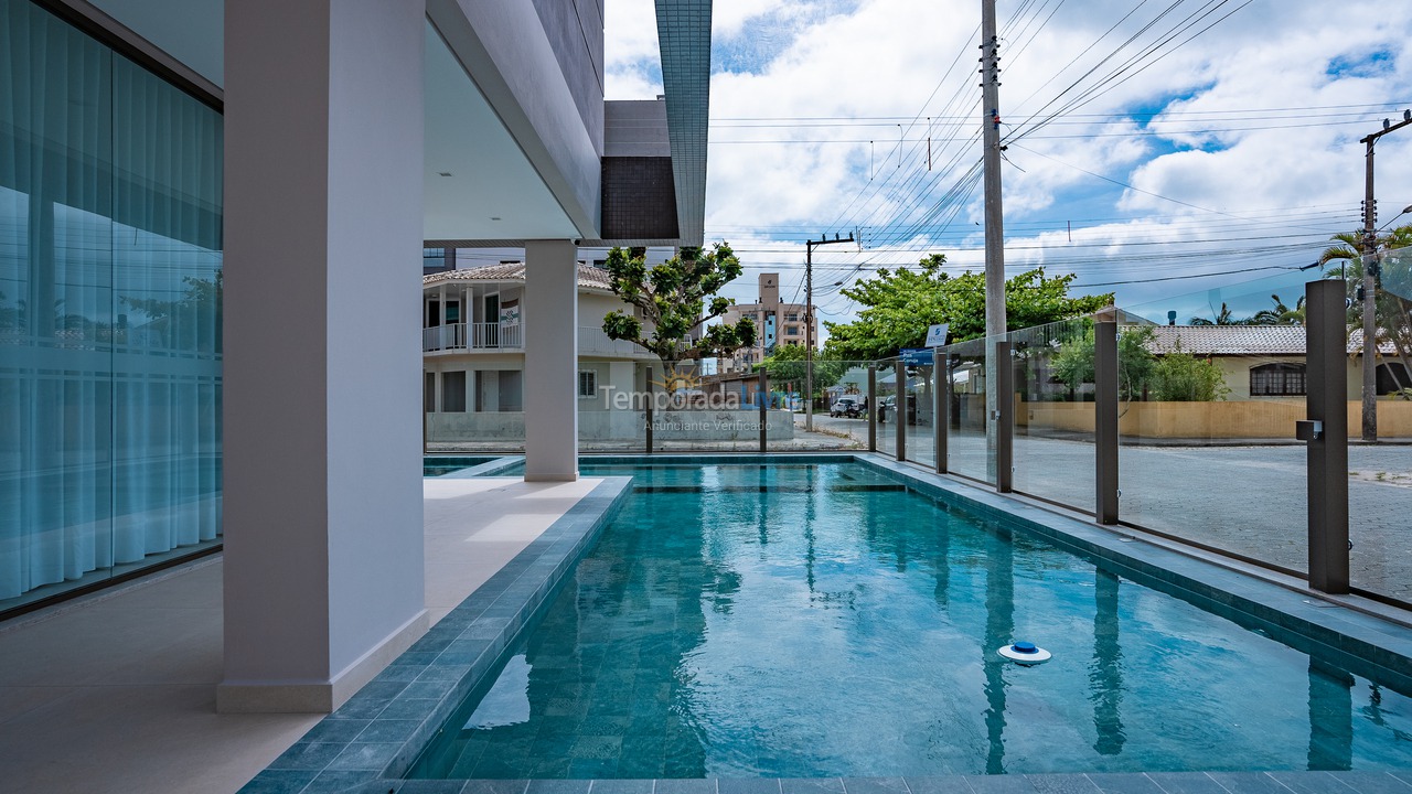 Casa para aluguel de temporada em Governador Celso Ramos (Praia Grande)