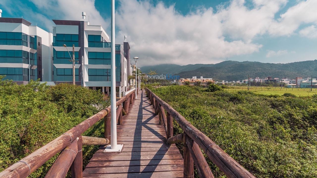 Casa para aluguel de temporada em Governador Celso Ramos (Praia Grande)