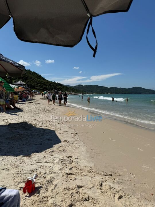 Casa para aluguel de temporada em Governador Celso Ramos (Praia Grande)