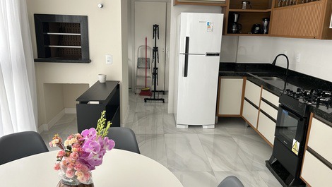 Apartamento para alugar em Bombinhas - Praia de Bombas