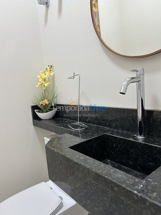 Apartamento para aluguel de temporada em Bombinhas (Praia de Bombas)