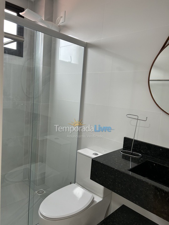 Apartamento para aluguel de temporada em Bombinhas (Praia de Bombas)