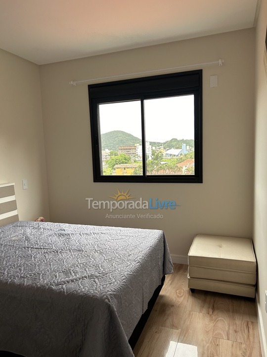 Apartamento para aluguel de temporada em Bombinhas (Praia de Bombas)