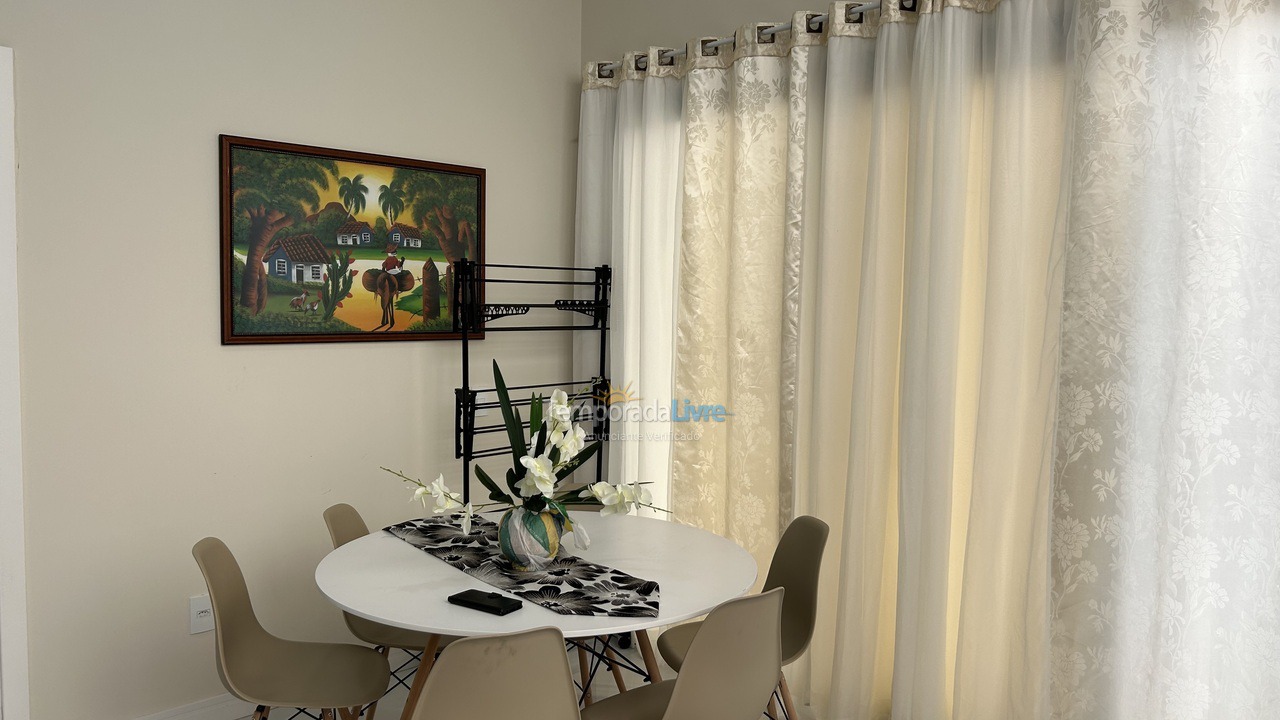 Apartamento para alquiler de vacaciones em Bombinhas (Praia de Bombas)