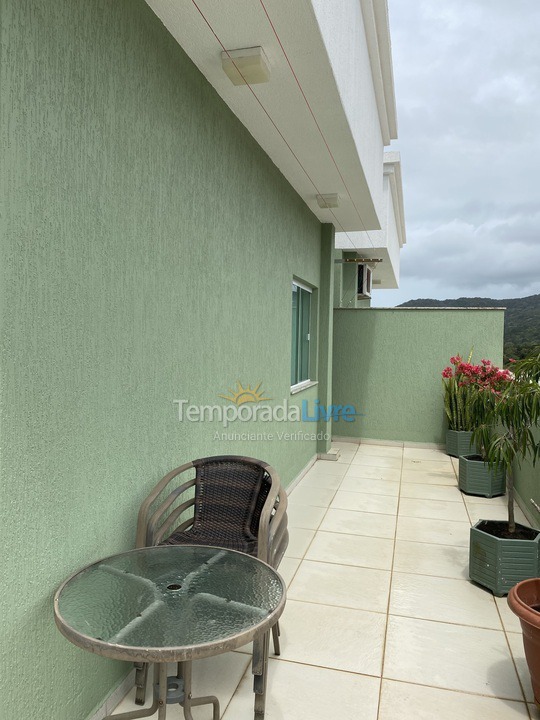 Apartamento para aluguel de temporada em Bombinhas (Praia de Bombas)