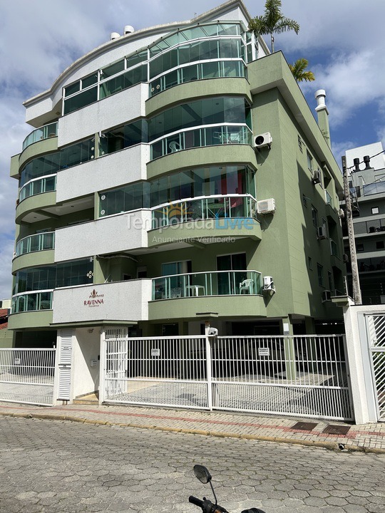 Apartamento para aluguel de temporada em Bombinhas (Praia de Bombas)