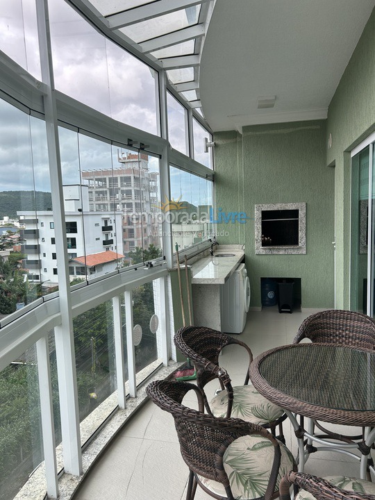 Apartamento para aluguel de temporada em Bombinhas (Praia de Bombas)