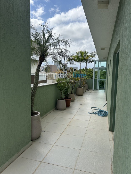 Apartamento para aluguel de temporada em Bombinhas (Praia de Bombas)