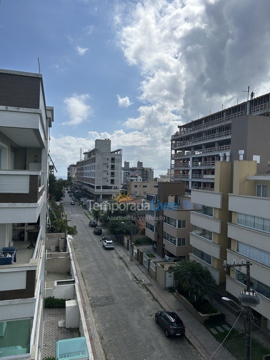 Apartamento para aluguel de temporada em Bombinhas (Praia de Bombas)