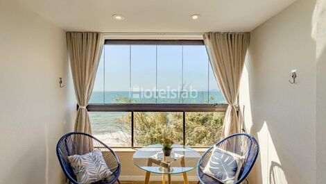 Magnífico apartamento en Merit Plaza con vistas al mar.