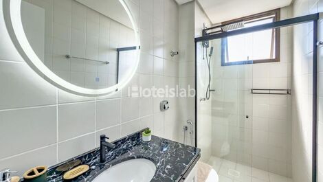 Magnífico apartamento en Merit Plaza con vistas al mar.