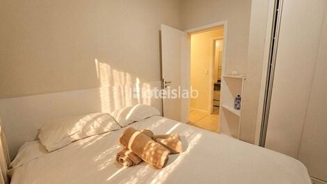 Charming apartment with sea view (C139