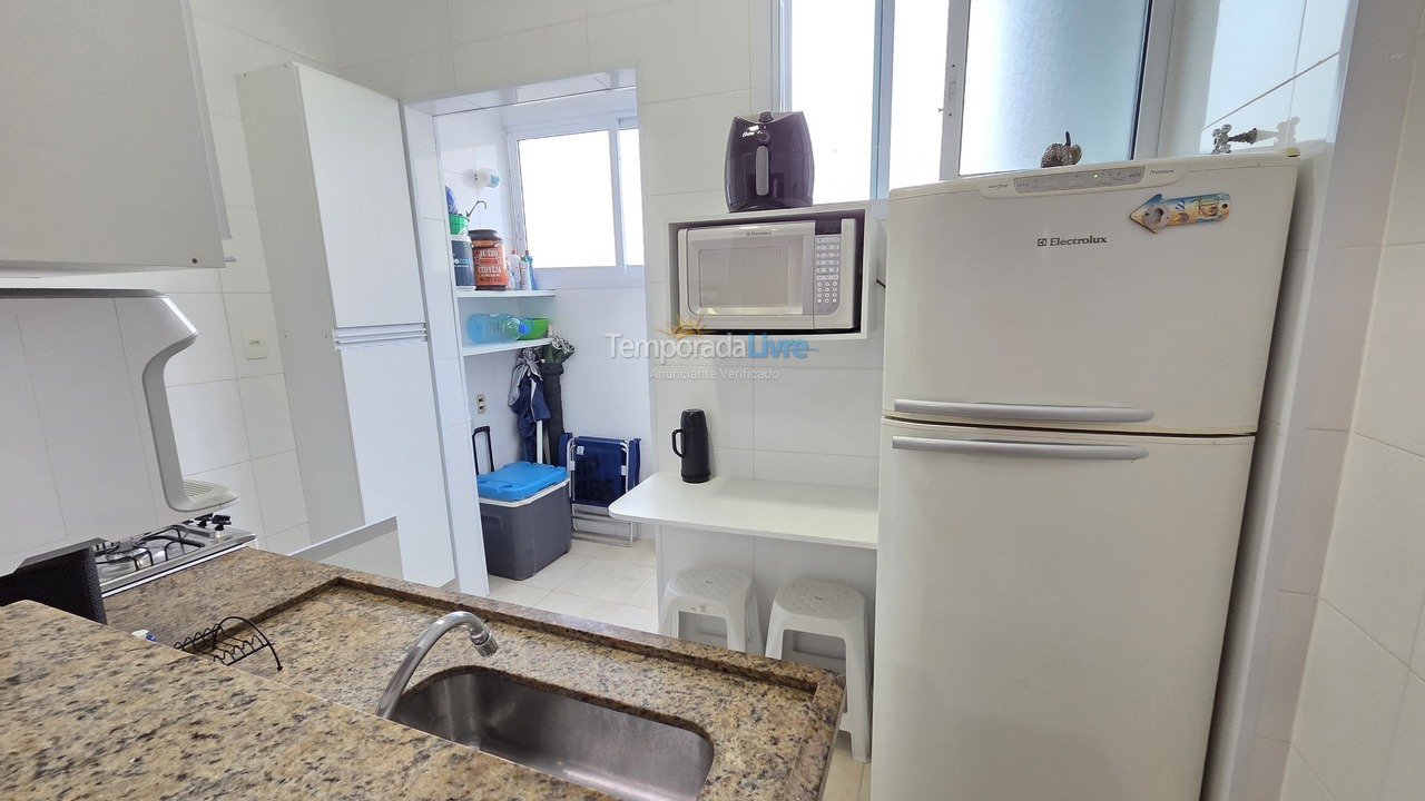 Apartamento para aluguel de temporada em Guarujá (Pitangueiras)