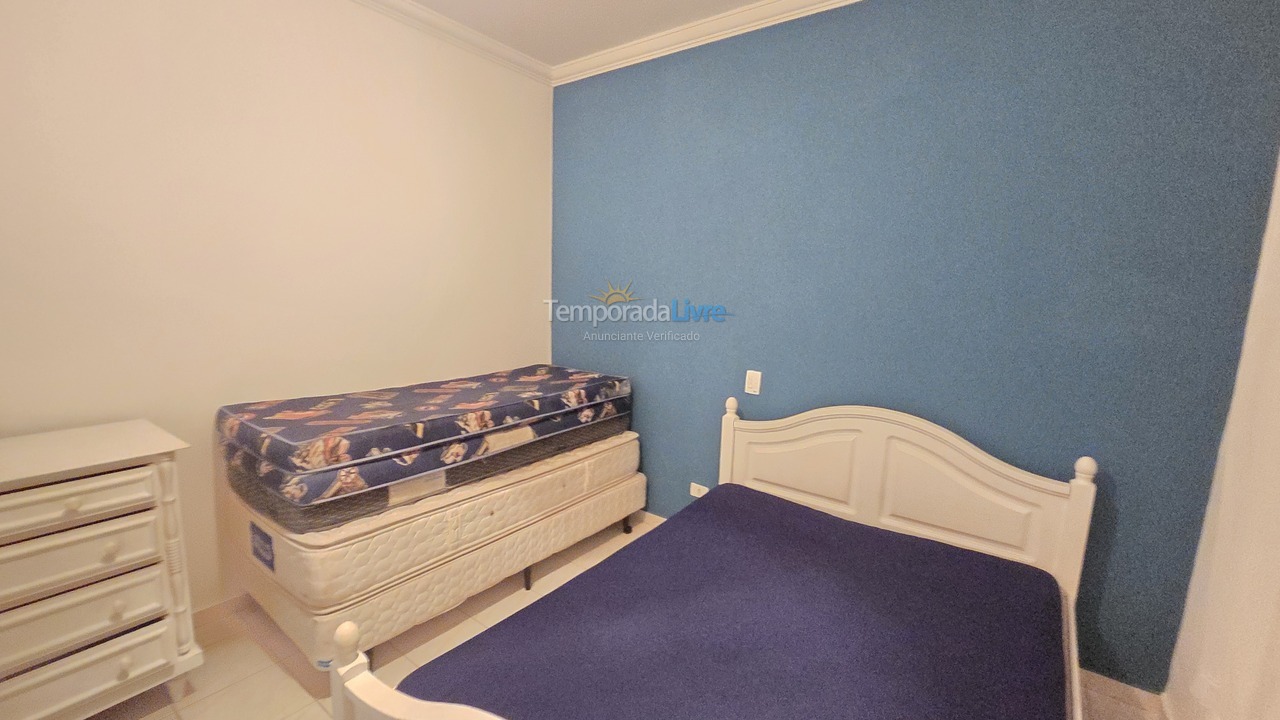 Apartamento para aluguel de temporada em Guarujá (Pitangueiras)