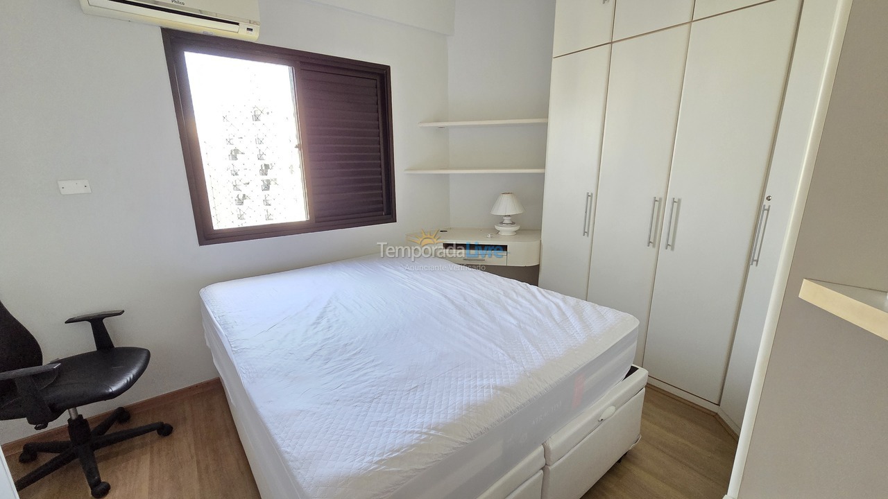 Apartment for vacation rental in Guarujá (Pitangueiras)