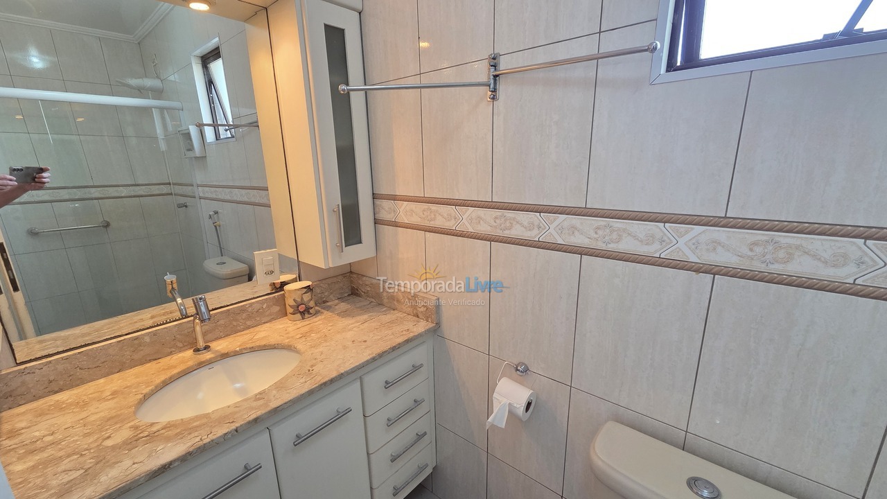 Apartment for vacation rental in Guarujá (Pitangueiras)