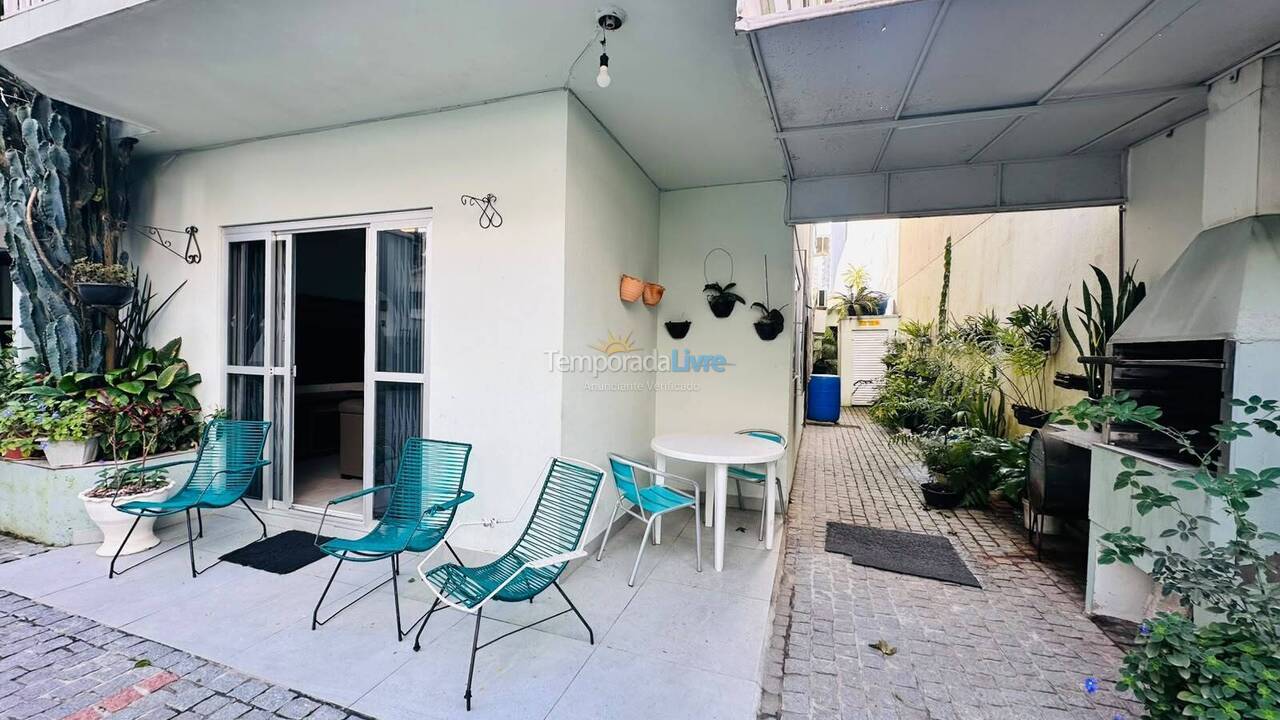 Apartamento para aluguel de temporada em Balneário Camboriú (Praia Central)
