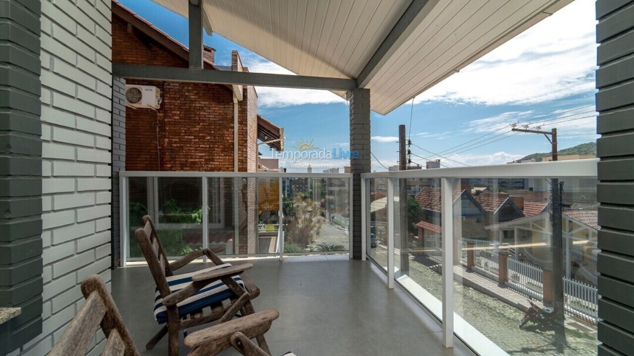 Casa para alquiler de vacaciones em Bombinhas (Praia de Bombinhas)