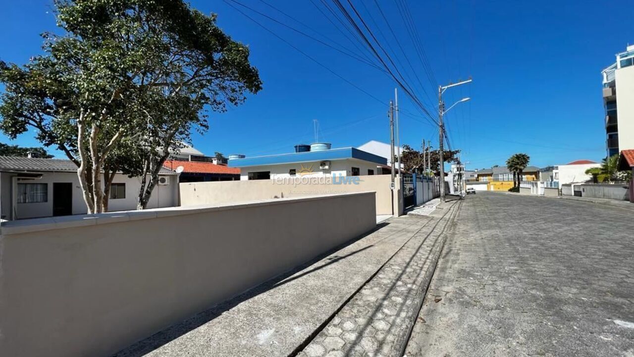 Casa para alquiler de vacaciones em Bombinhas (Morrinhos)