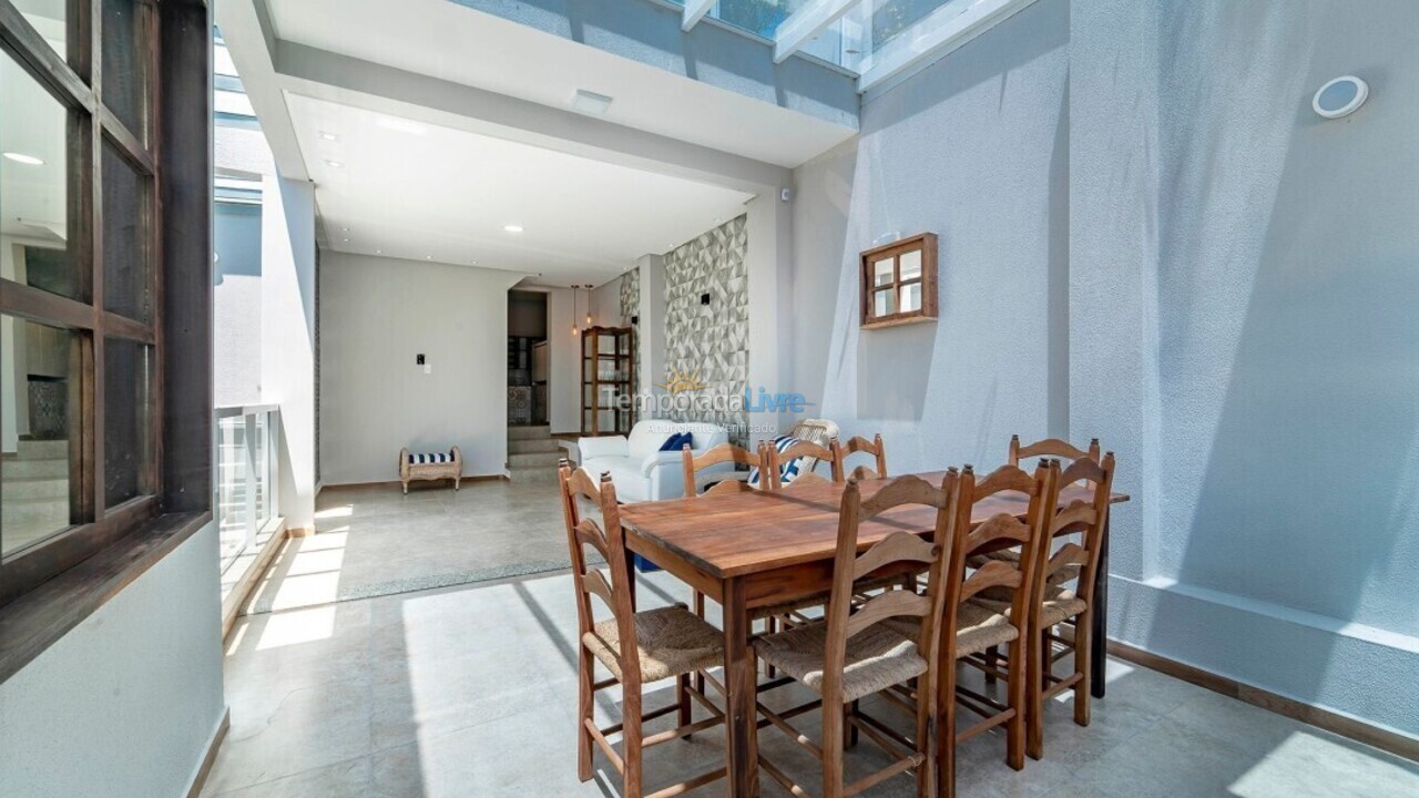 Casa para alquiler de vacaciones em Bombinhas (Praia de Bombinhas)