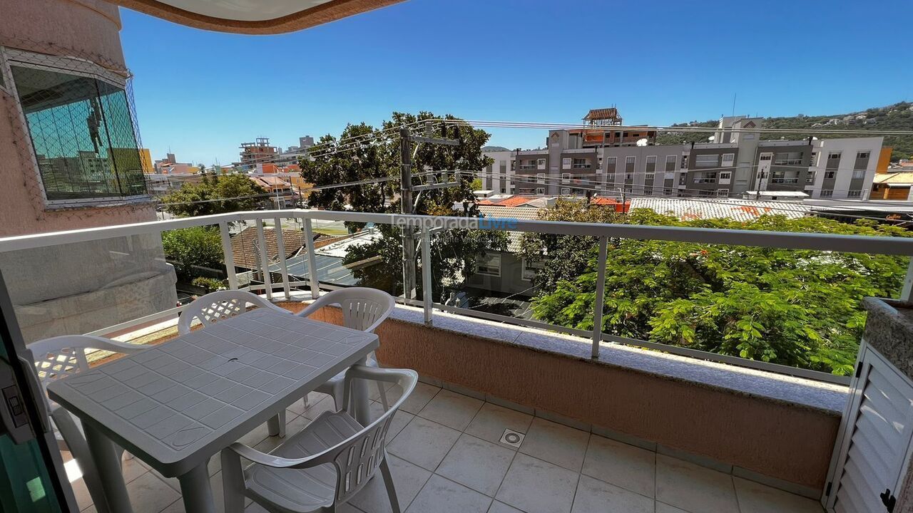 Apartment for vacation rental in Bombinhas (Praia de Bombas)