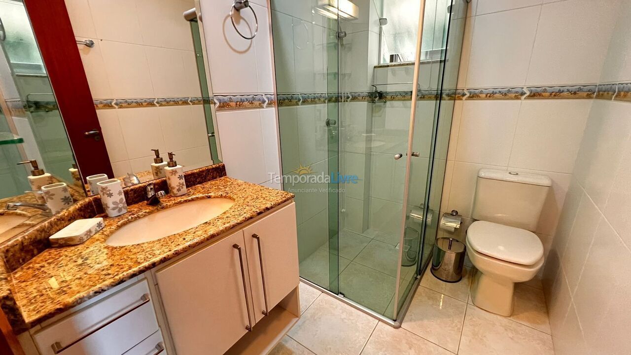 Apartment for vacation rental in Bombinhas (Praia de Bombas)