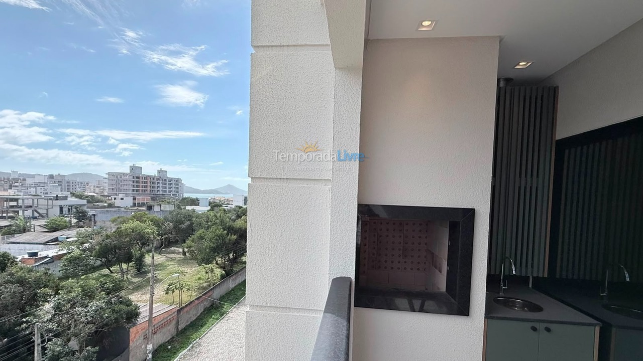 Apartamento para aluguel de temporada em Bombinhas (Canto Grande)