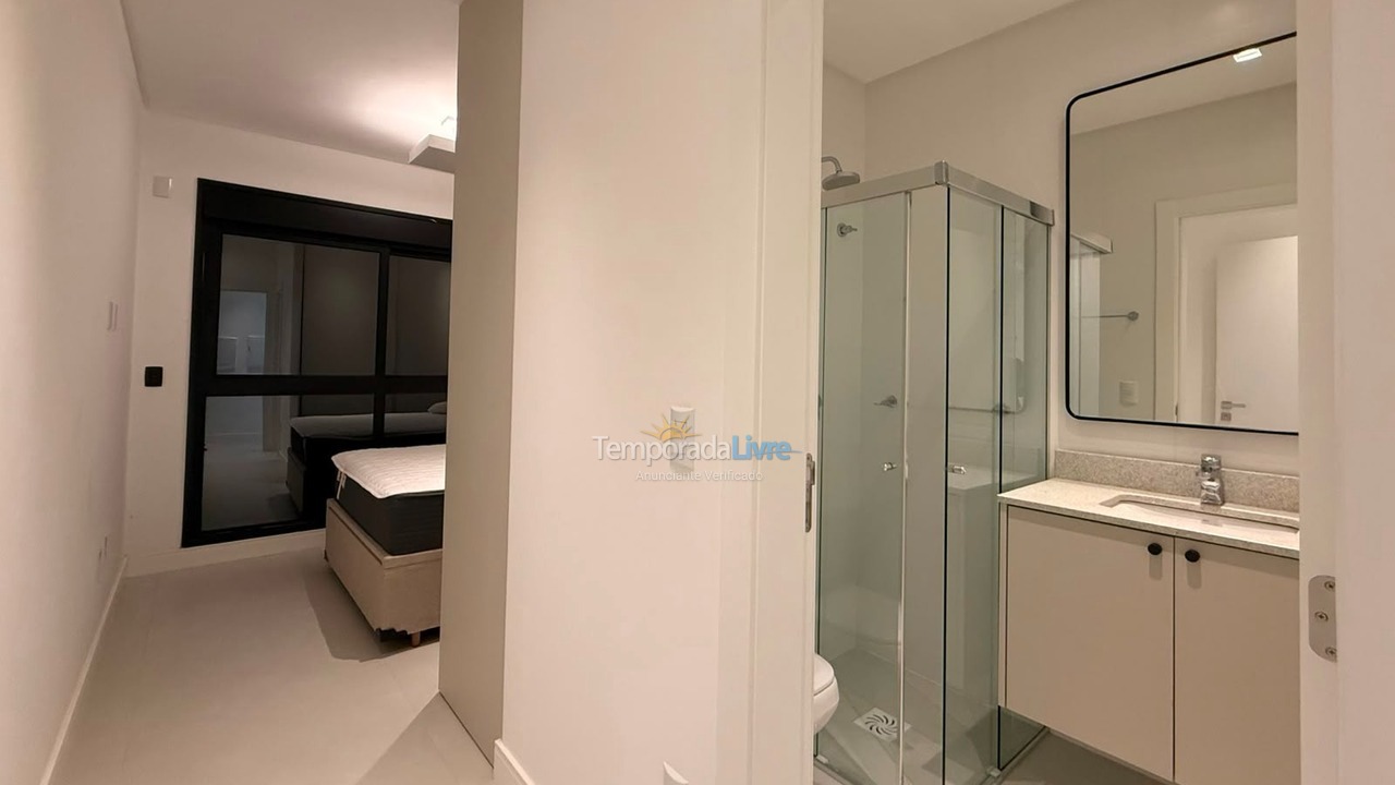 Apartamento para aluguel de temporada em Bombinhas (Canto Grande)