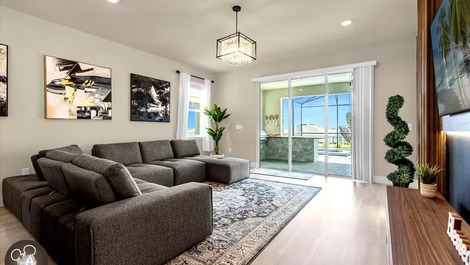 Disney vacation in a luxury home.