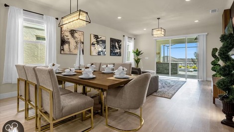 Disney vacation in a luxury home.