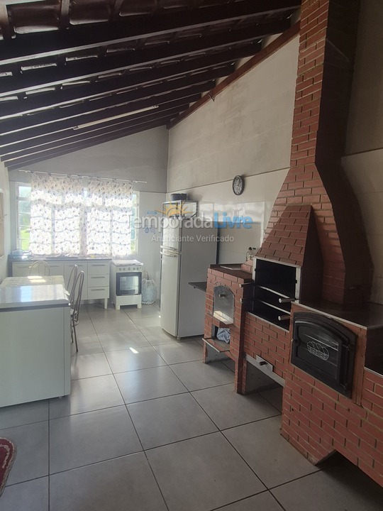 Chácara / sítio para aluguel de temporada em São Sebastião do Paraíso (Condomínio Cachoeira)