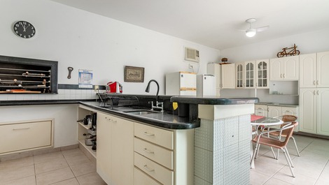 Casa com conforto Jurerê Internacional 5 Suites