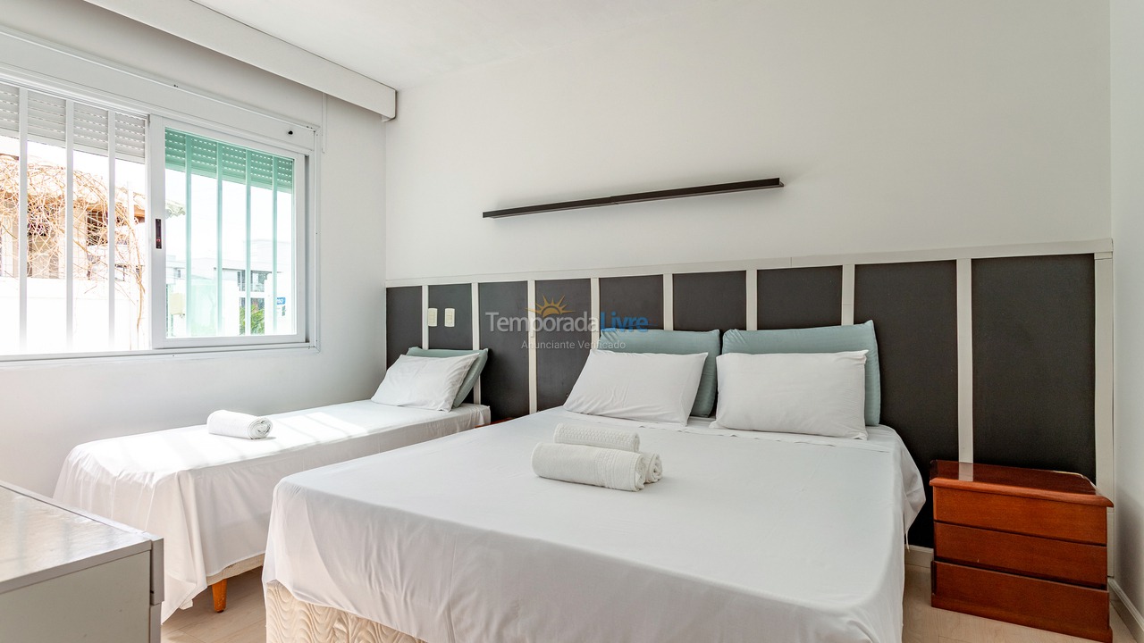 Casa para aluguel de temporada em Florianopolis (Jurerê Internacional)