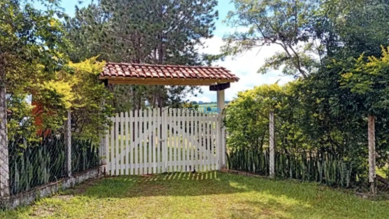 Chácara / sítio para aluguel de temporada em São Sebastião do Paraíso (Condomínio Cachoeira)