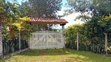 Fachada da chácara refúgio mineiro 