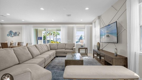 Beautiful house in a high-end gated community in Orlando.