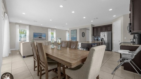 Beautiful house in a high-end gated community in Orlando.
