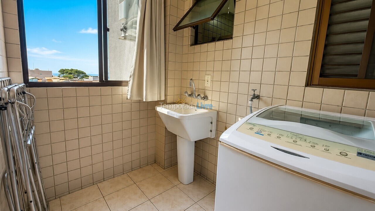Apartamento para aluguel de temporada em Bombinhas (Praia de Bombinhas)