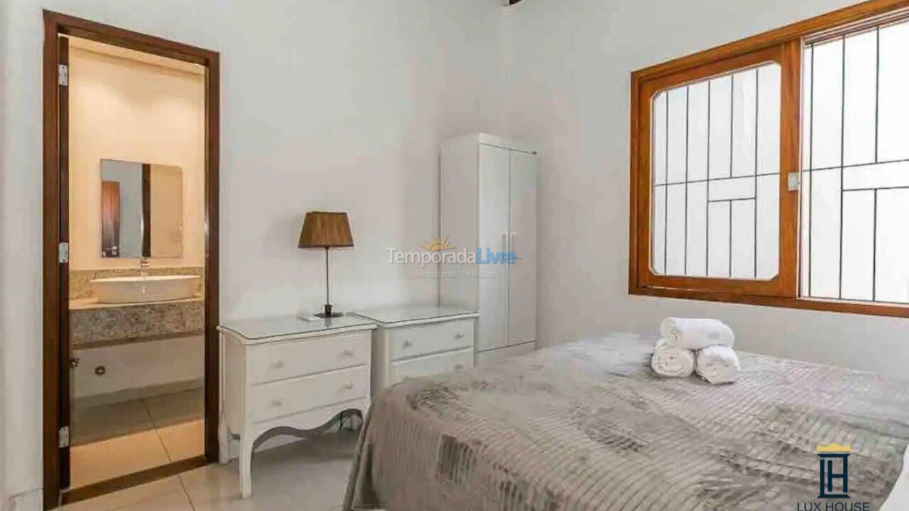 House for vacation rental in Florianopolis (Jurerê Internacional)