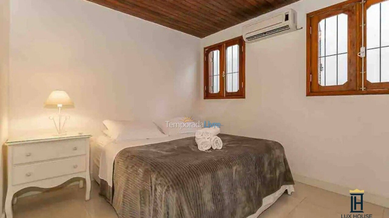 House for vacation rental in Florianopolis (Jurerê Internacional)