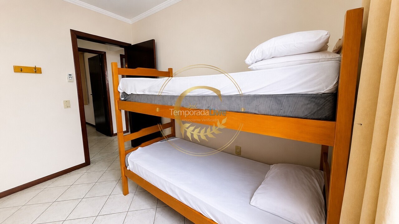 Apartment for vacation rental in Bombinhas (Praia de Bombinhas)