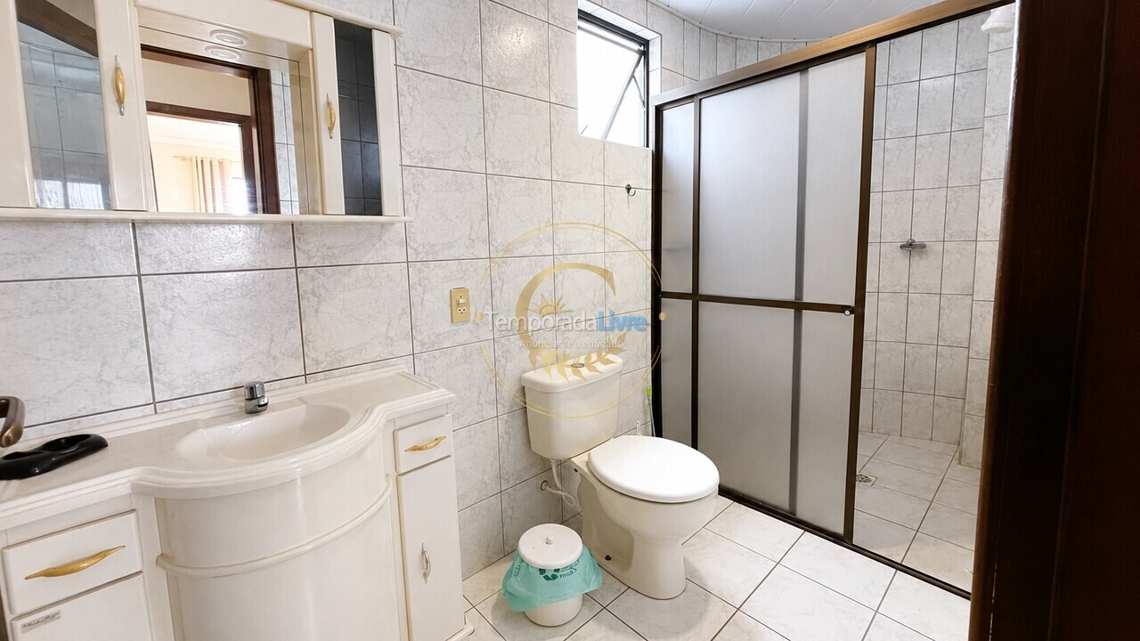 Apartment for vacation rental in Bombinhas (Praia de Bombinhas)