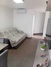 Apartamento 3 suítes a 400m da Praia do Mariscal