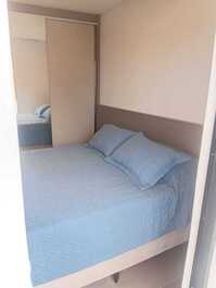 Apartamento 3 suítes a 400m da Praia do Mariscal
