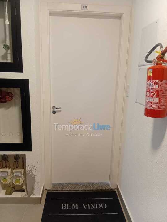 Apartamento para aluguel de temporada em Bombinhas (Mariscal E Canto Grande)